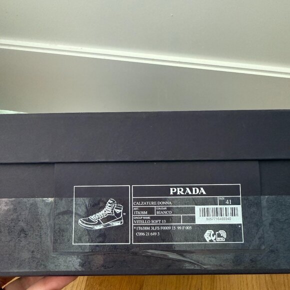 NWT Prada High Top Sneakers White Leather Lace Up Sz 41 - Picture 3 of 10